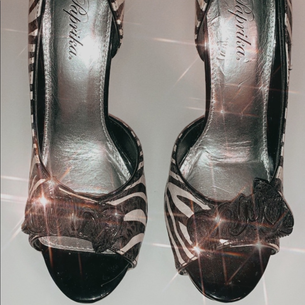 Zebra Pumps - Picture 4 of 7